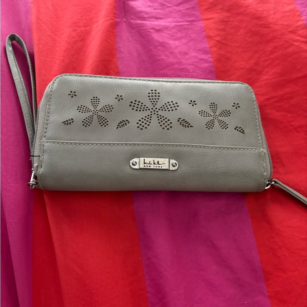 Nicole miller gray floral laser-cut wristlet clutch